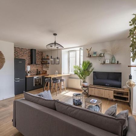 Appartement T2 - Vue Imprenable Sur La Cathedrale 坎佩尔 外观 照片