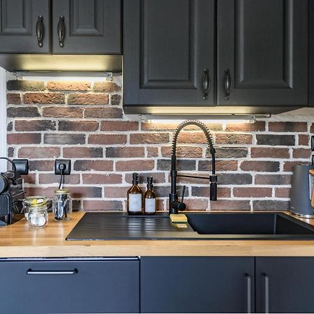 Appartement T2 - Vue Imprenable Sur La Cathedrale 坎佩尔 外观 照片